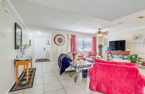 Homosassa House | Homosassa Home w/ Private Yard ~ 4 Mi to Fishing!