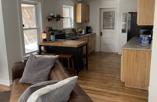 Rollinsville Cabin | Honey Bear Creek Artists Mountain Retreat