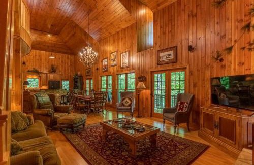 Foscoe House | Honey Bear Haven