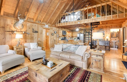 Suches Cabin | Honey Bear Lodge