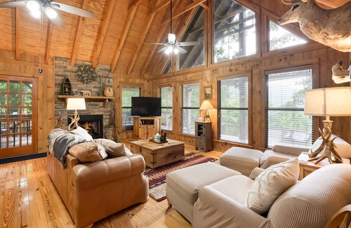 Suches Cabin | Honey Bear Lodge