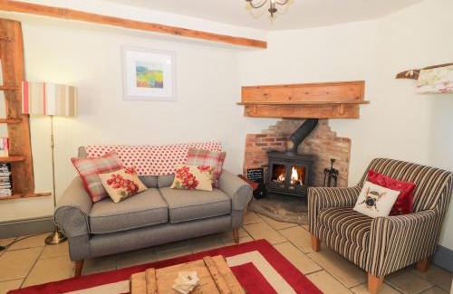 Staintondale House | Honey Bee Cottage