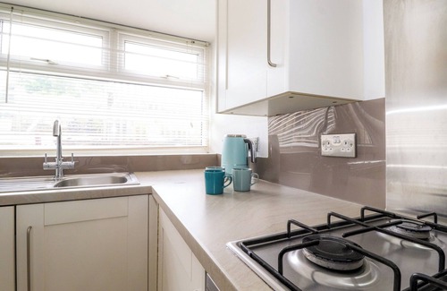 High Bentham Cottage | HONEY POT COTTAGE, pet friendly, with a garden in High Bentham