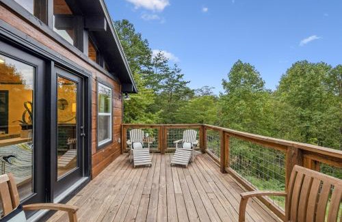 Caton House | Honeybear Hideaways - Luxurious Modern 7BR Cabin with Indoor Pool, Game Room, Hot Tub & Fireplace