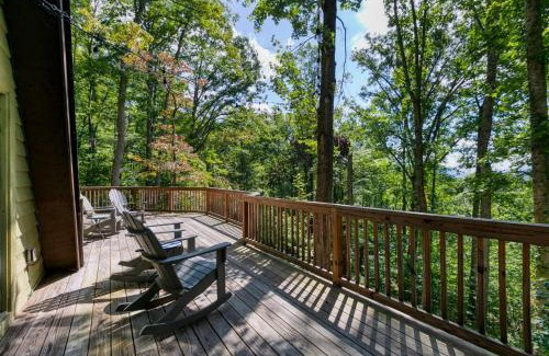 Fairview House | Honeycomb Hideaway by AvantStay Rustic Retreat