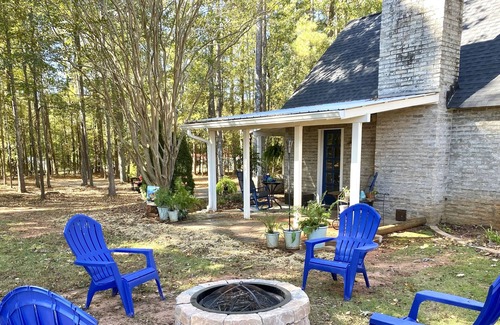 Griffin Cottage | Honeymoon Cottage at Sanctuaire Atelier - nestled in the woods