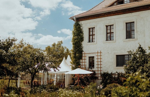Oppurg Apartment | Honeymoon suite with fireplace, private sauna and wellness garden with pool