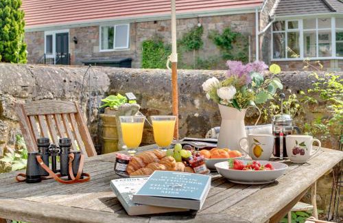 Wooler House | Honeysuckle Cottage