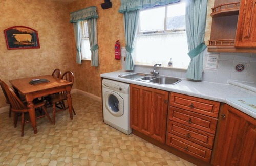Akeld Cottage | HONEYSUCKLE, family friendly, character holiday cottage in Wooler