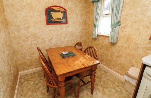 Akeld Cottage | HONEYSUCKLE, family friendly, character holiday cottage in Wooler