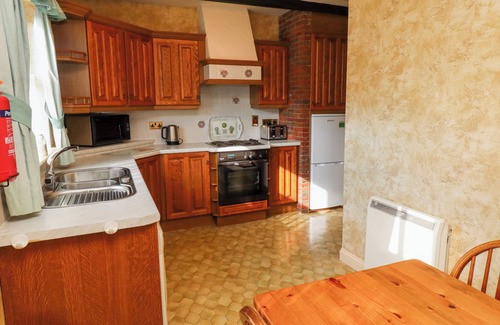 Akeld Cottage | HONEYSUCKLE, family friendly, character holiday cottage in Wooler