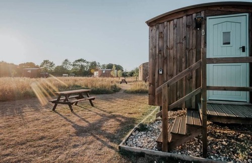 Bedfield Apartment | Honeysuckle Farm - Whole Site for Exclusive Use Sl