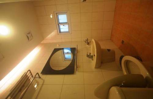 Big Beach House | Hong Ben Hotel