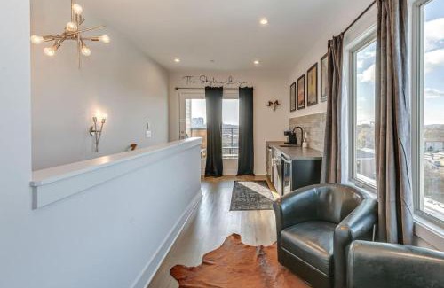 East Nashville House | Honky Tonk Game Room with Rooftop Deck