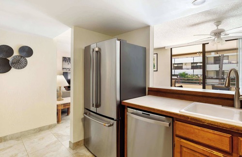 Kahaluu Bay Condo | Honu Hale Minutes Away From the Beach!