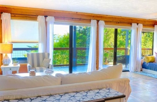 Hoodsport Cabin | Hood Canal/Olympic Natl Forest Water View Getaway