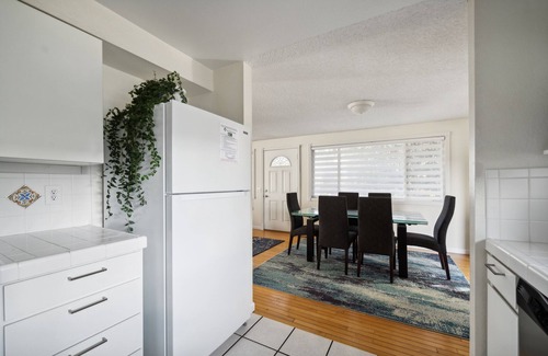 Hood River House | Hood Haven ~ Cozy 2-bedroom house in charming Downtown Hood River