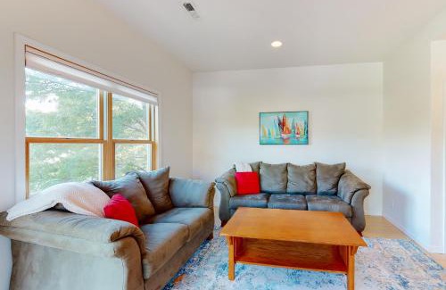 Hood River Apartment | Hood River Hideaway