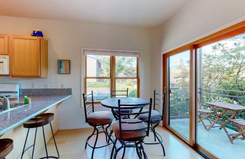 Hood River Apartment | Hood River Hideaway