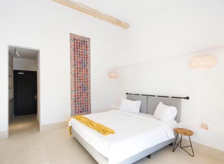 Dulcesti Hotel | Hook Of Love - Le Mirage de la Mer