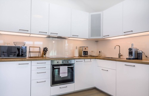 Wangerland Apartment | Hookser Perle: Modern hygge penthouse directly behind the dyke