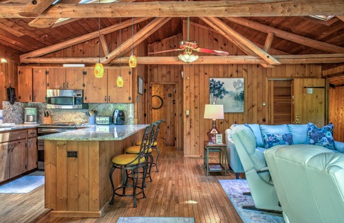 Weaverville Cabin | Hoot on the Hill | Decks, Fire Pits & Garden Charm + Biltmore Pass | Near AVL