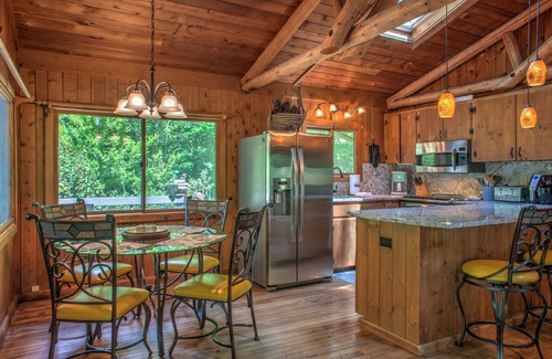 Weaverville Cabin | Hoot on the Hill | Decks, Fire Pits & Garden Charm + Biltmore Pass | Near AVL