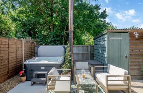 Beccles House | Hope Cottage