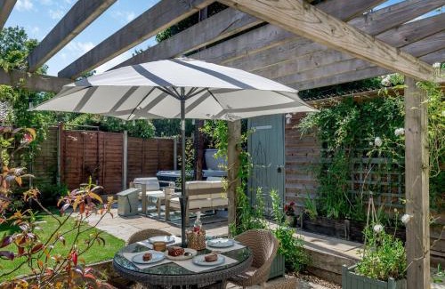 Beccles House | Hope Cottage