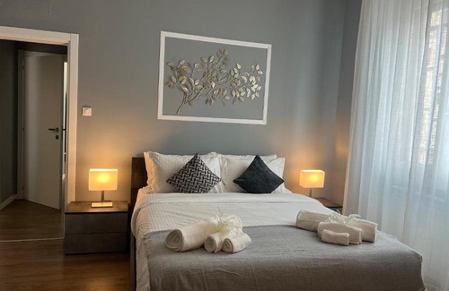 Santo Stefano Bed & Breakfast | Hopper House