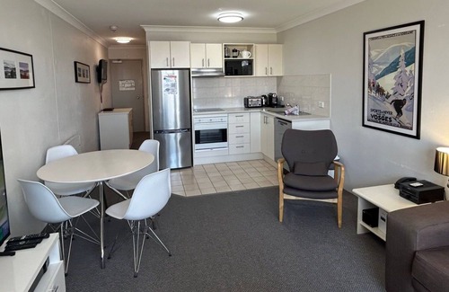 Jindabyne Apartment | Horizons 317 studio right on the Lake