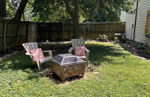 Shelbyville Cottage | Horse Country Hideaway