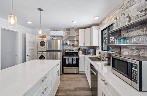 Fort Collins House | Horsetooth Viewtopia - Stunning 360 Views & Hot Tub