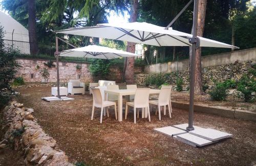 Macerata Bed & Breakfast | Hortensia Garden