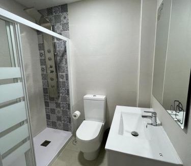 Torrejon de Ardoz House | HOSPEDAJE CORREDOR DE HENARES