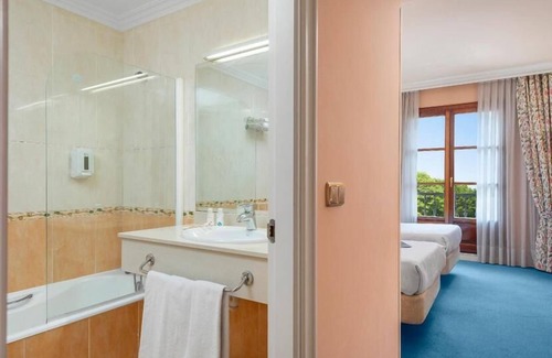 Sondika Hotel | Hospedium Hotel Blu Sondika