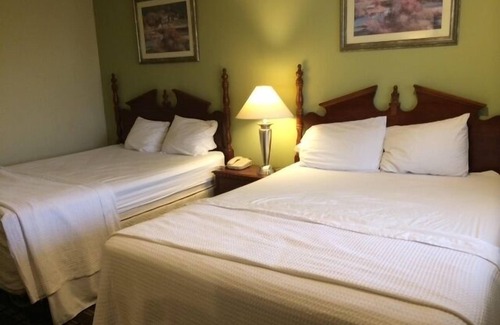Williamsville Hotel | Hospitality Inn - Buffalo Airport