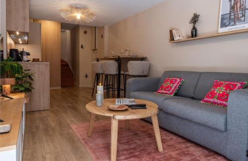 Moliere - Edgard Quinet Apartment | Host Inn - Duplex Insolite & Chic - Ancienne librairie