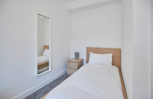 Loftus Apartment | Host & Stay | Apartment 3, Loftus