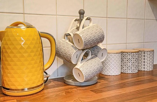 Milton Keynes House | Host & Stay | Chicksands Avenue