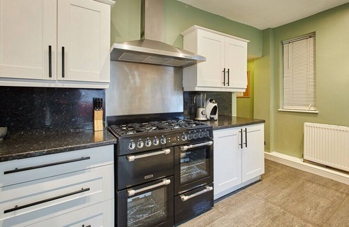 Heworth House | Host & Stay | Fifth Avenue