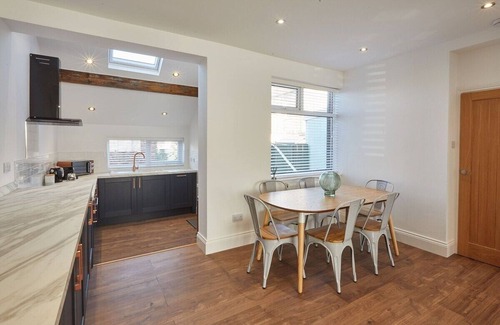 Saltburn-by-the-Sea House | Host & Stay | Montrose View