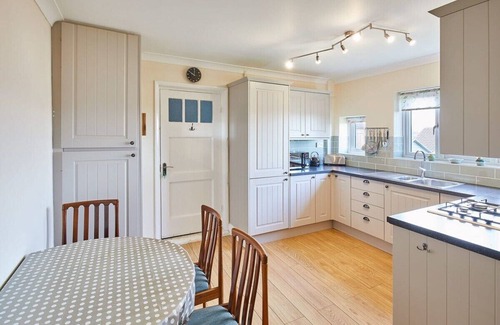 Brotton House | Host & Stay | Coach Cottage