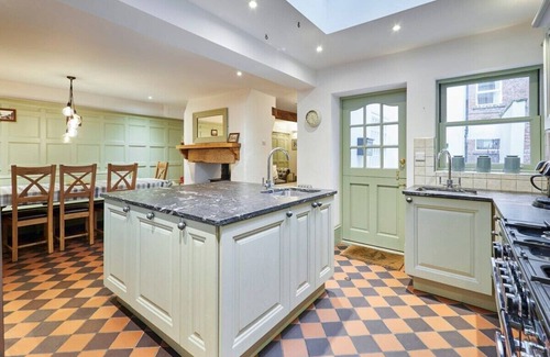 Whitby House | Host & Stay | Harold Villa