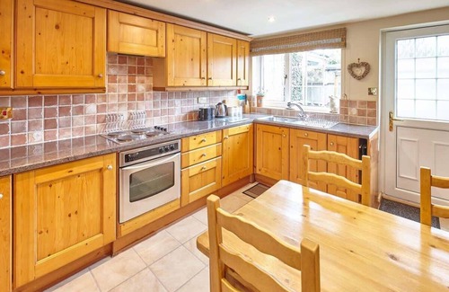 Saltburn-by-the-Sea House | Host & Stay | Honeysuckle Cottage