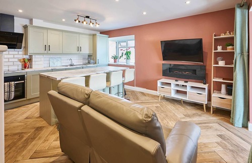 Dartford House | Host & Stay | Knights Manor Way