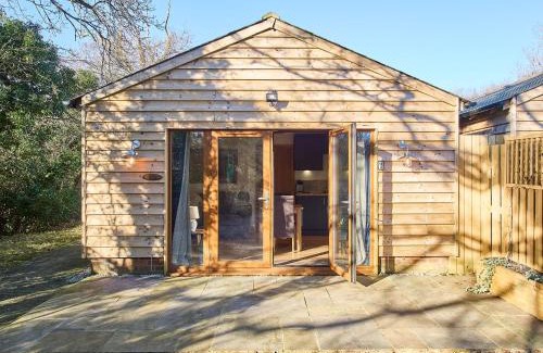 Aldington House | Host & Stay - Oak Barn