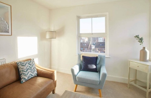 Whitby House | Host Stay Osborne House