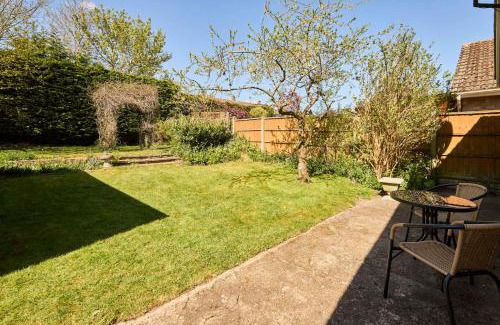 Thetford House | Host & Stay - Park View