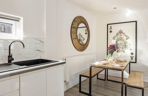 RopeWalks Apartment | Host & Stay | Slater Street Apartments V